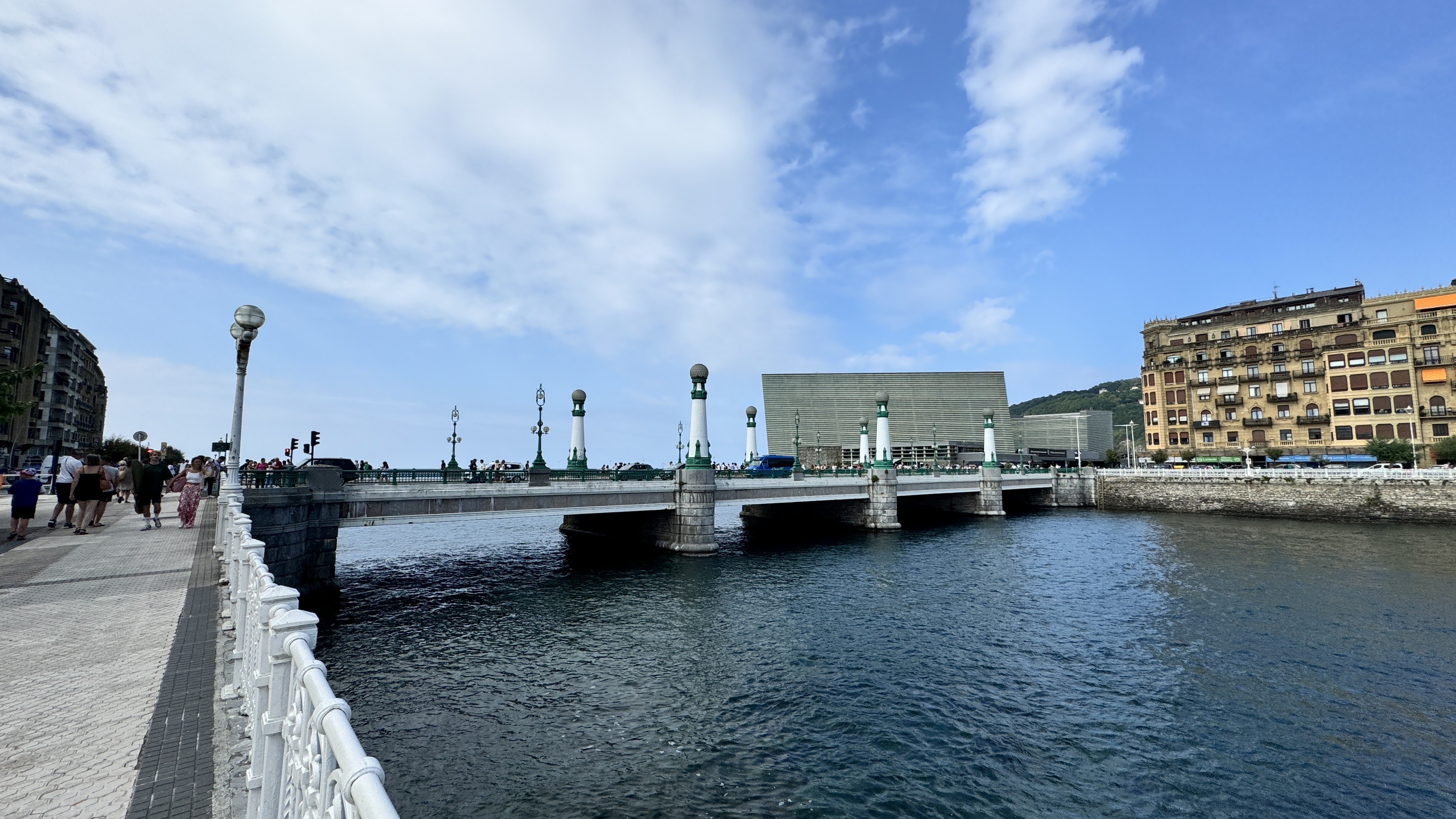 西班牙 圣塞巴斯蒂安 库萨尔桥puente del kurs