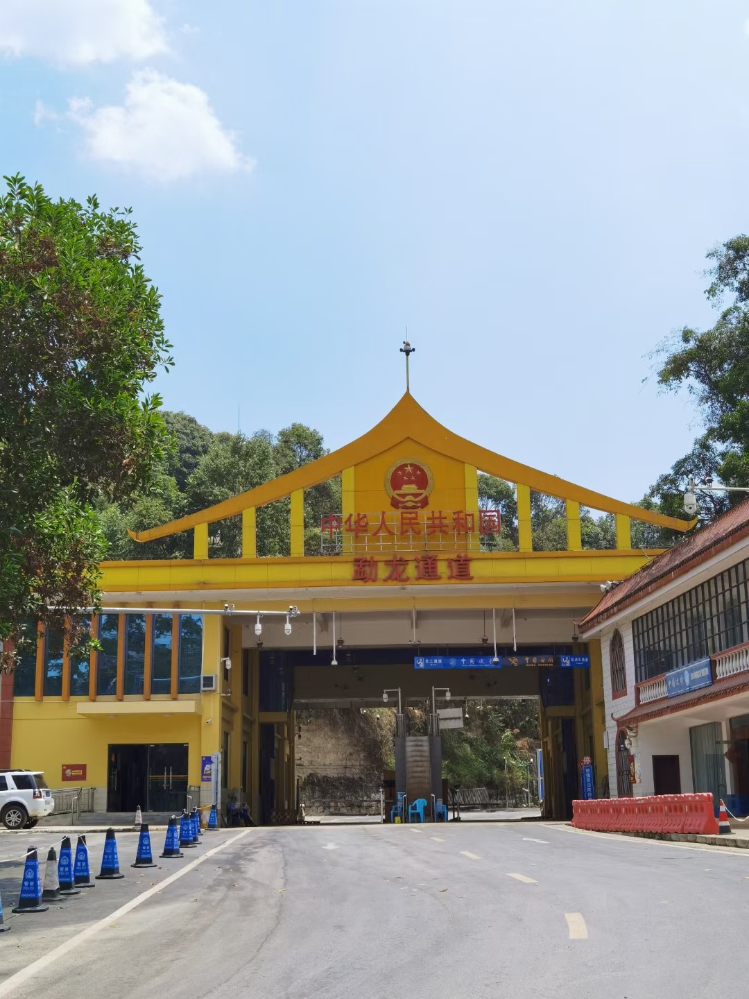 中缅边境大勐龙镇~勐龙通道