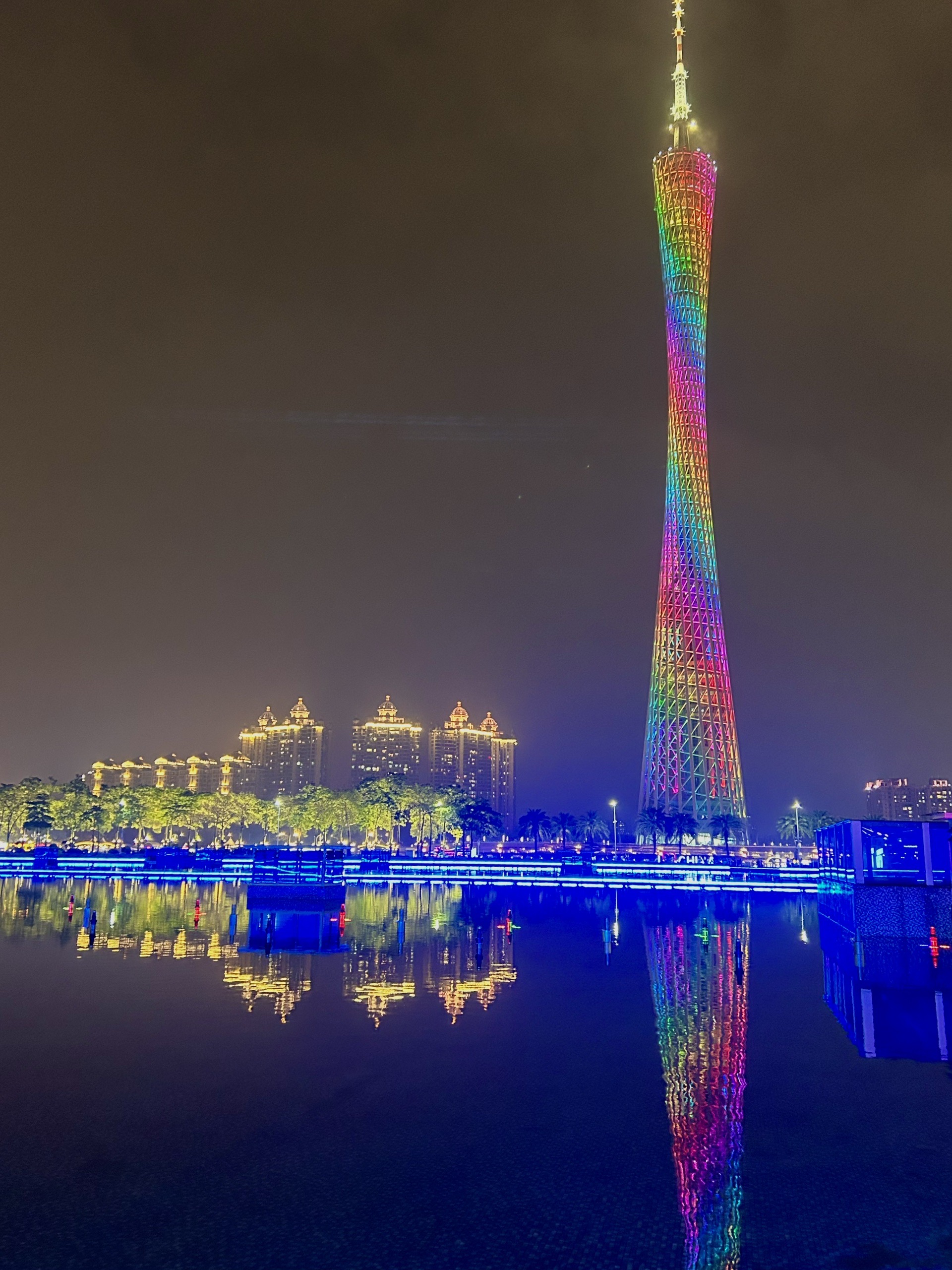 广州塔夜景介绍图片