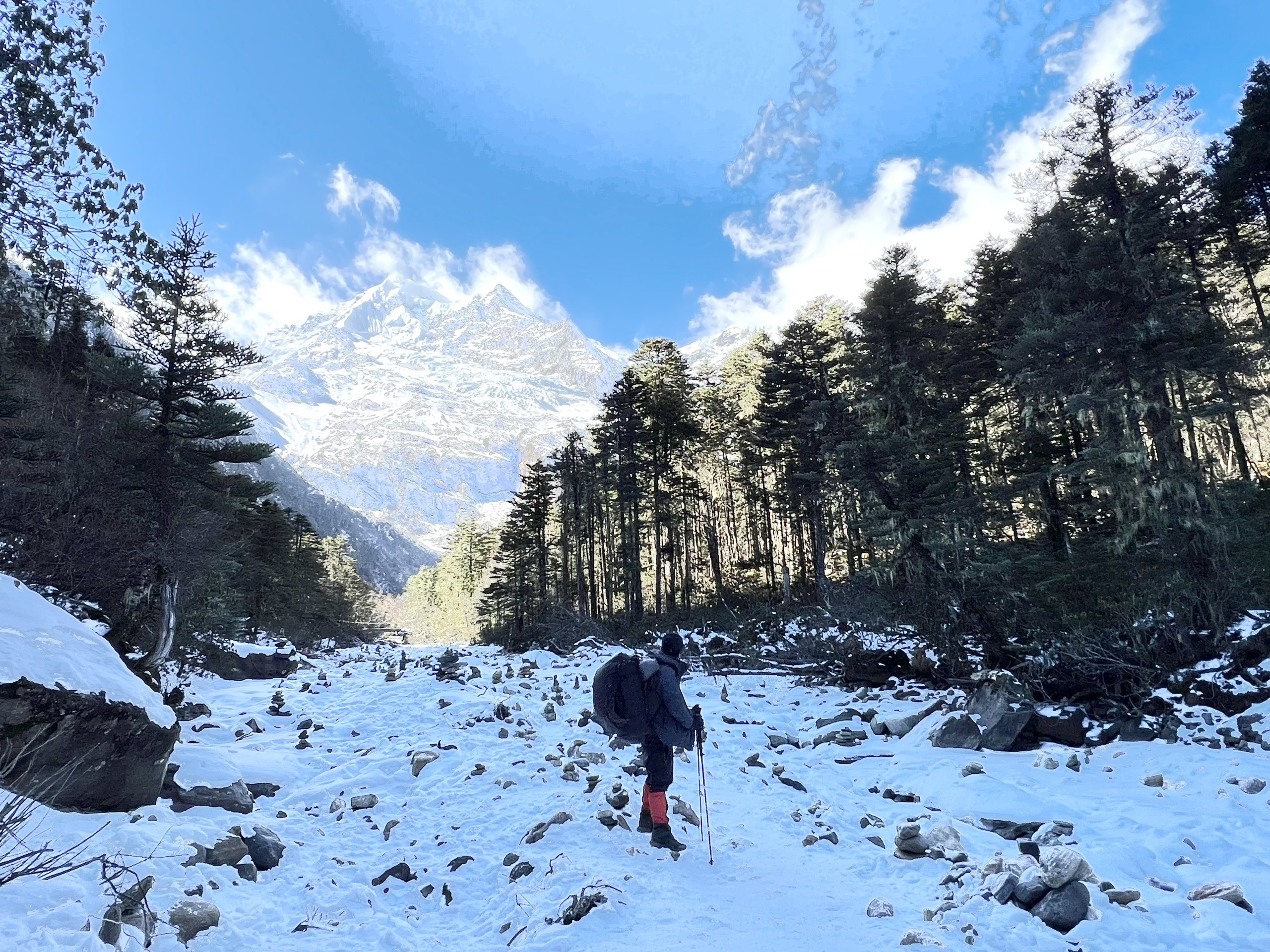 雨崩徒步冰湖路线