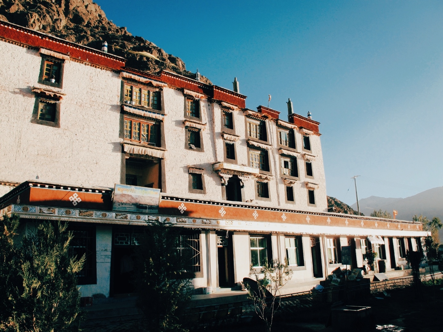 西藏|雅鲁藏布江北岸的多吉扎寺