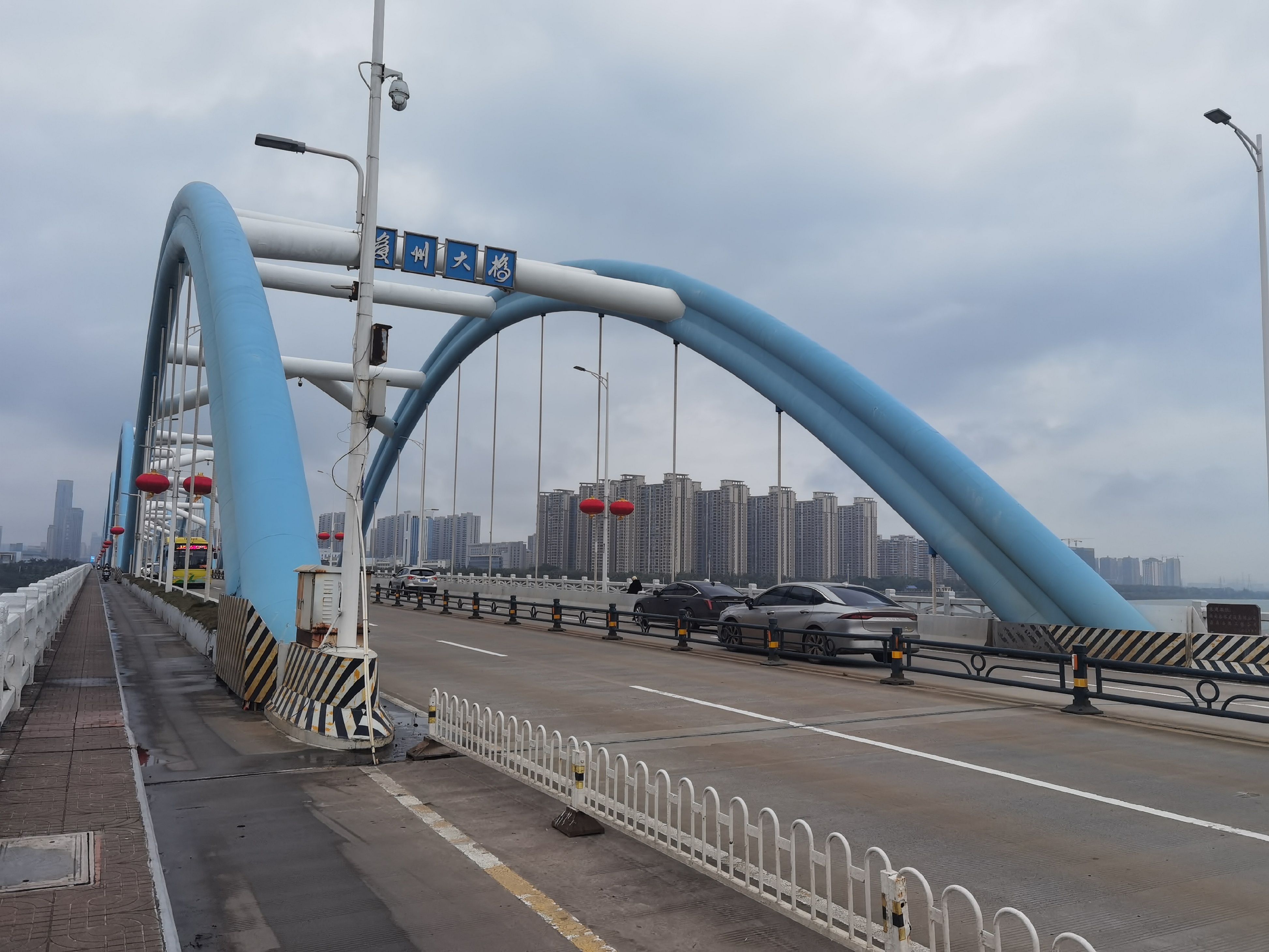 ,是中国海南省海口市境内的过江通道,位于