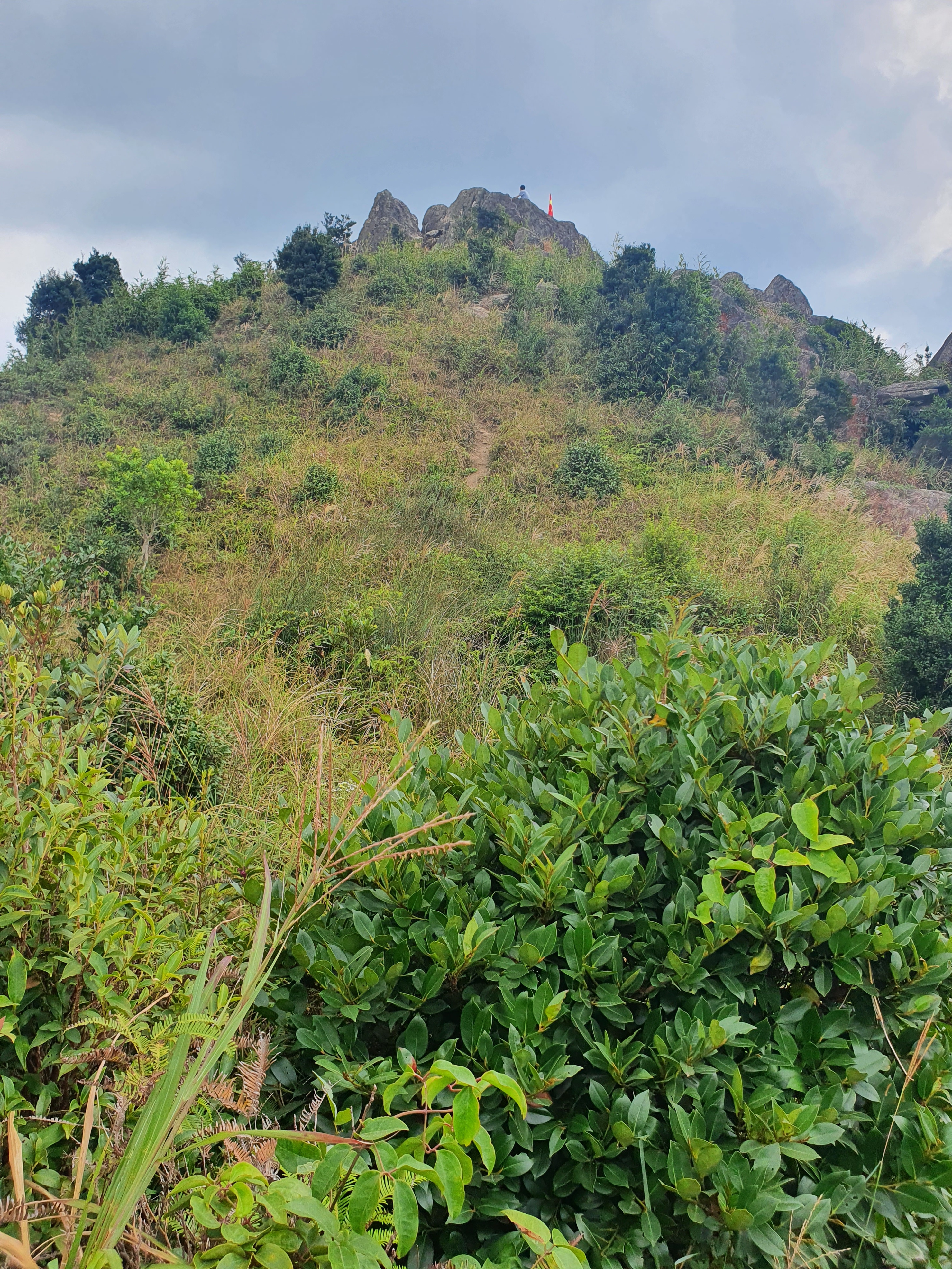 广东普宁摩天石紫云洞