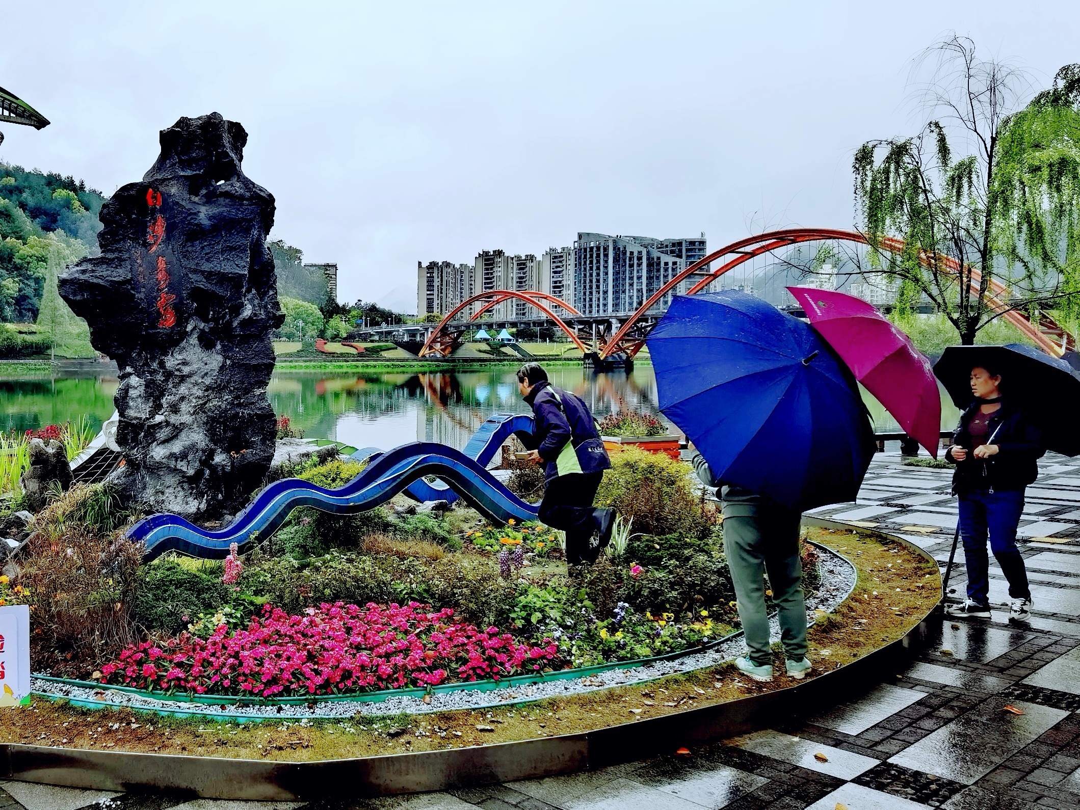 杭州建德 | 新安江上彩虹桥,江南风光有特色