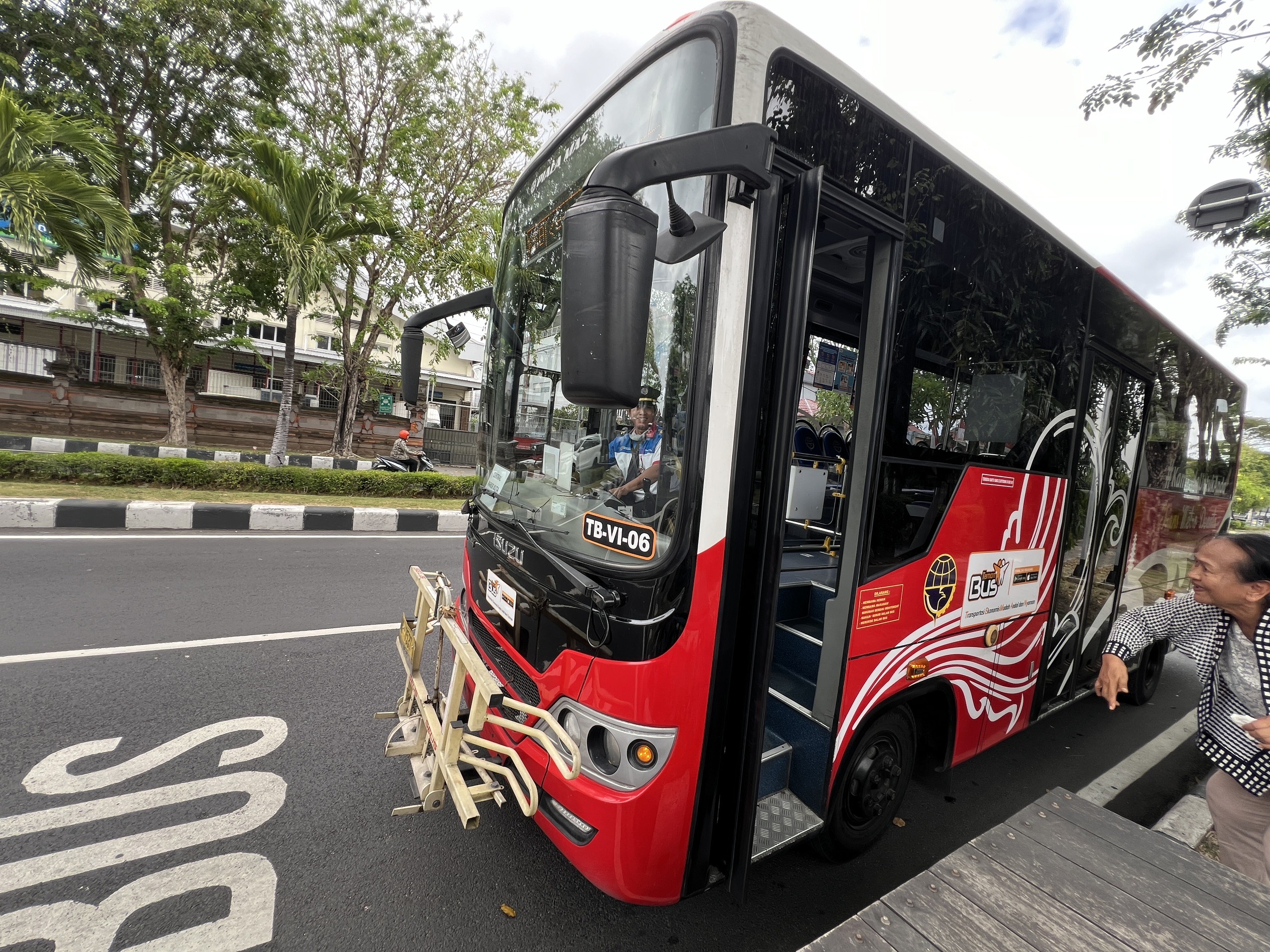 🇮🇩在印尼巴厘岛坐巴士攻略:库塔