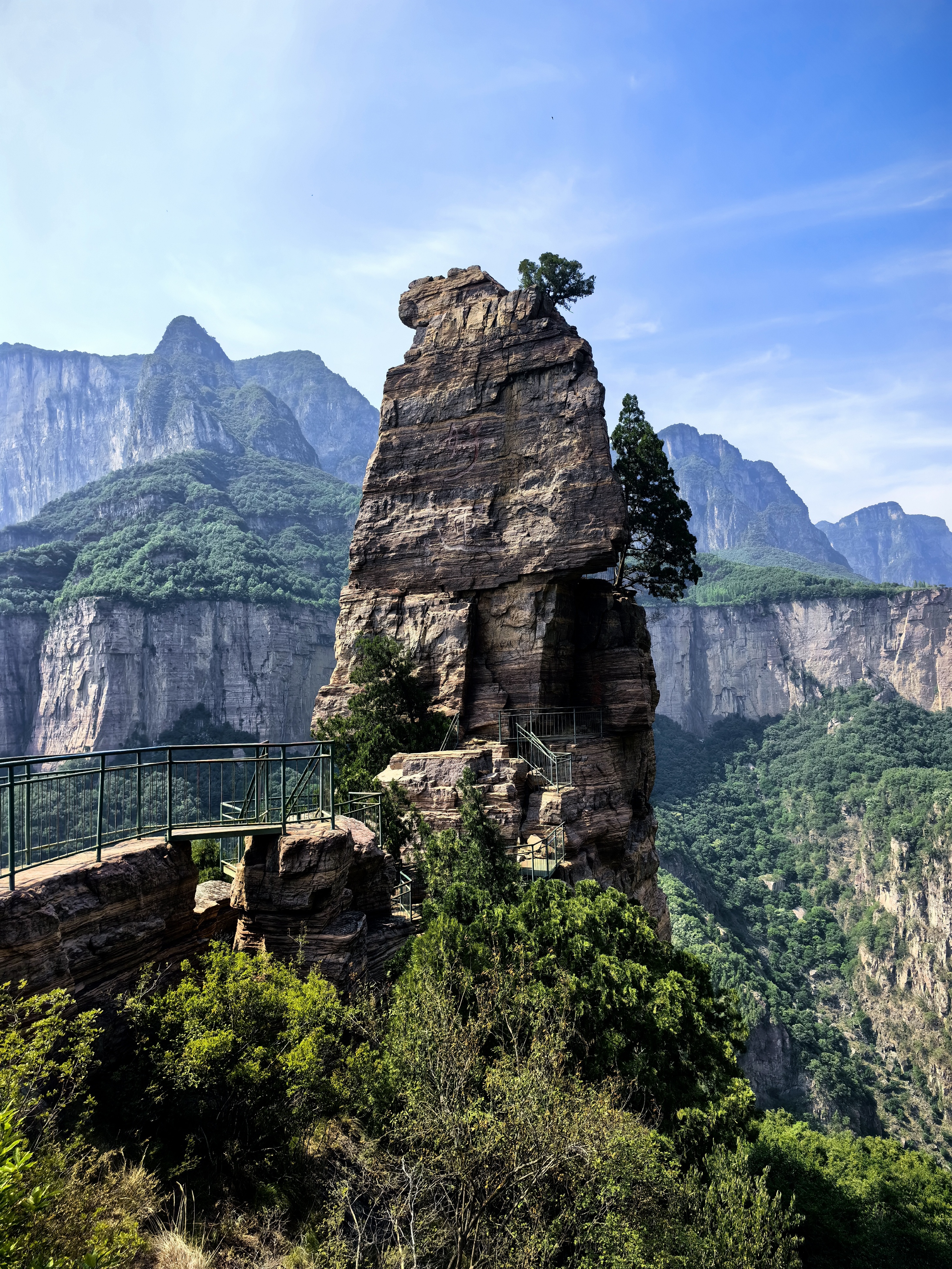 巍巍南太行之红岩大峡谷