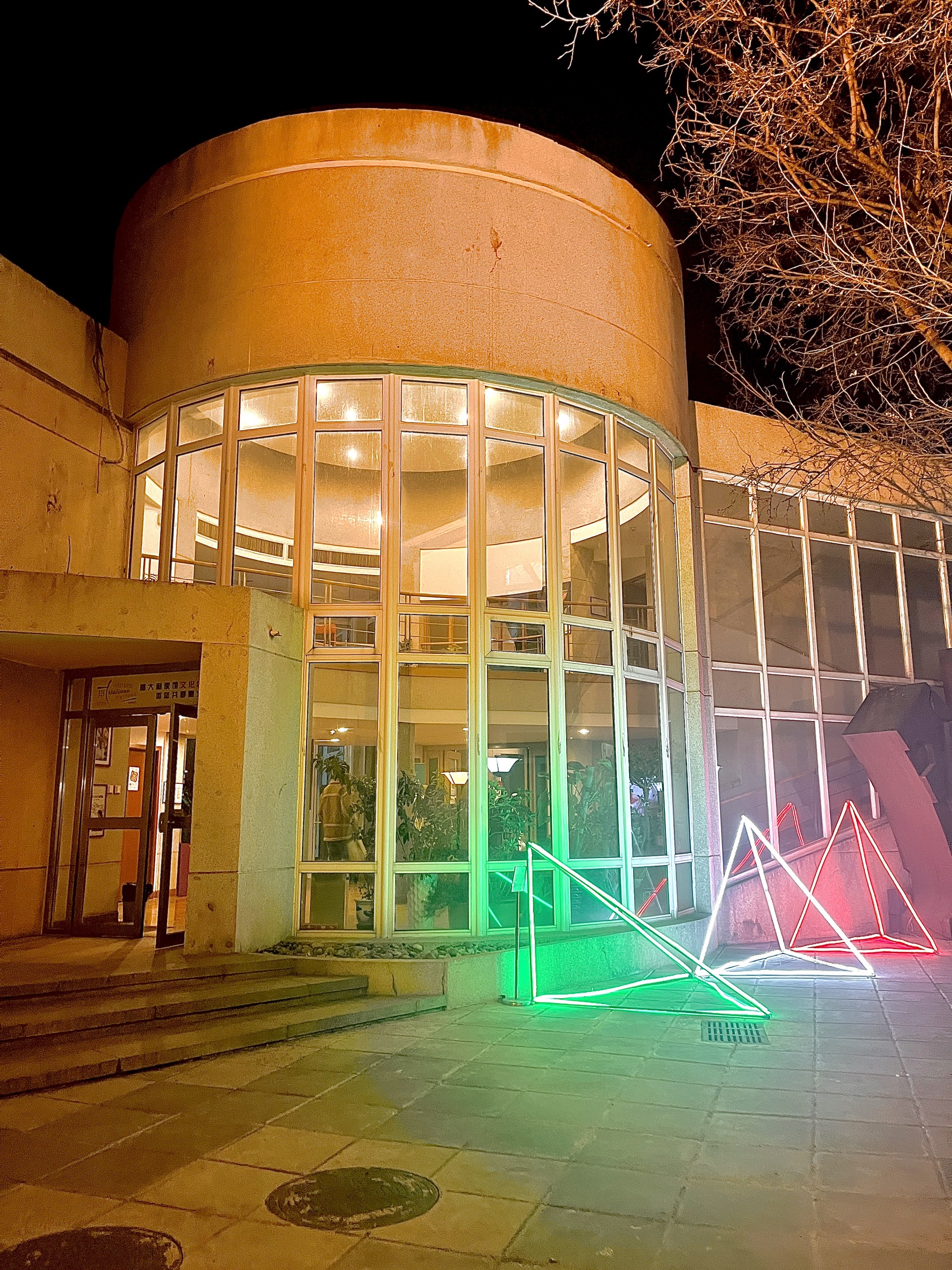 我在意大利大使馆免费看电影啦!提前预约就好～而且还是3月