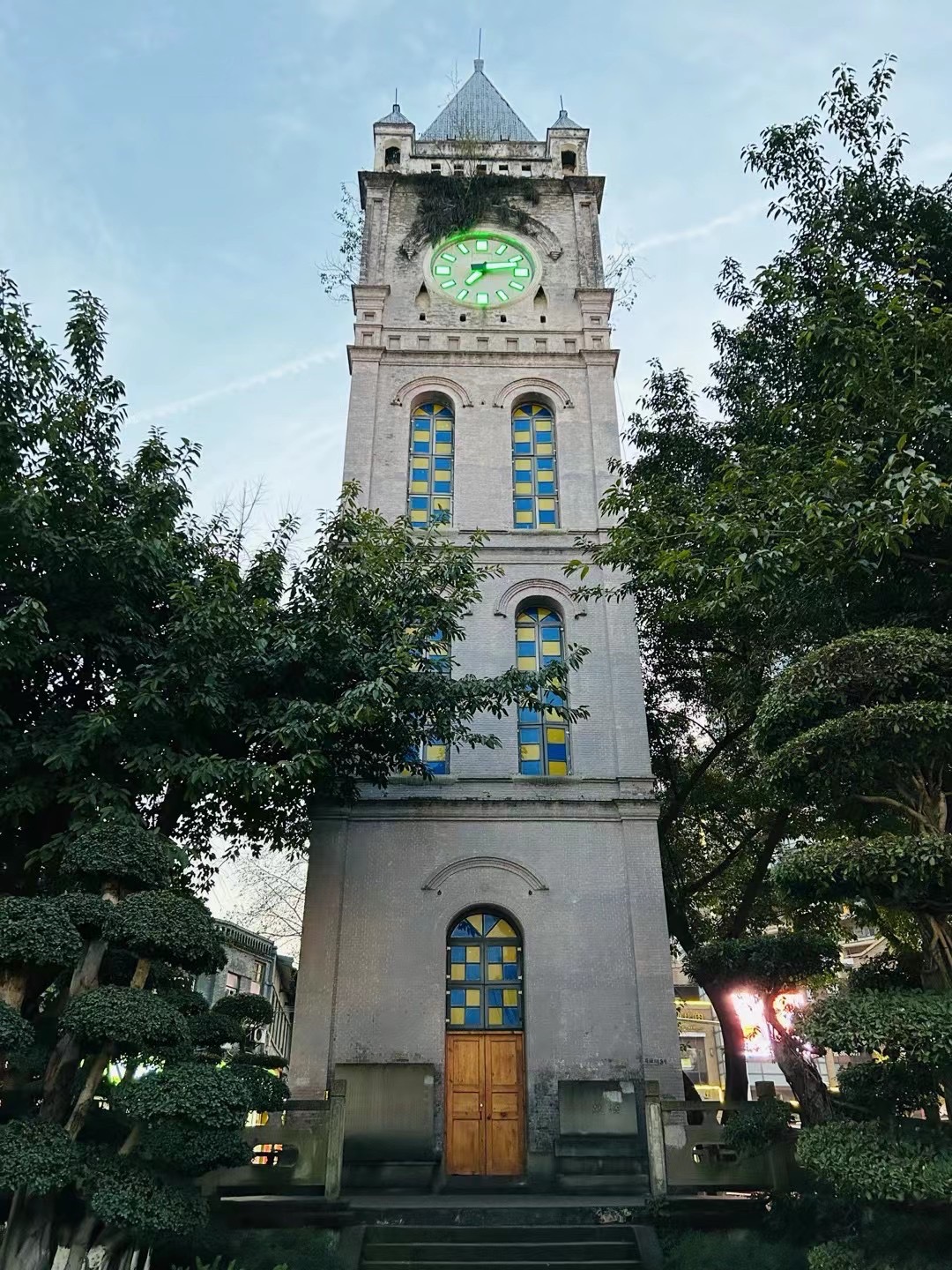 96平方米,为明代建筑遗迹,是泸州市的老地标建筑之