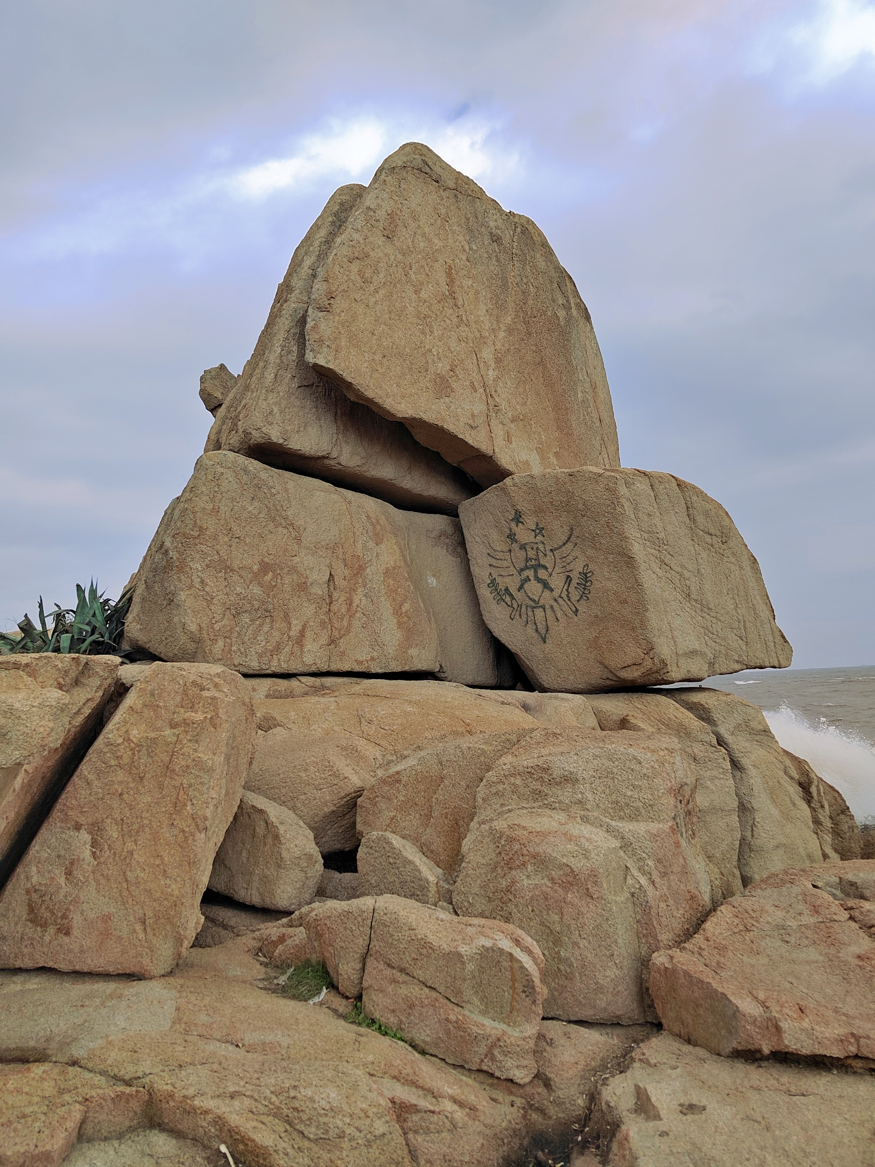 象鼻澳海滩位于福建长乐区湖南镇大鹤村,临近机场,停车方便.
