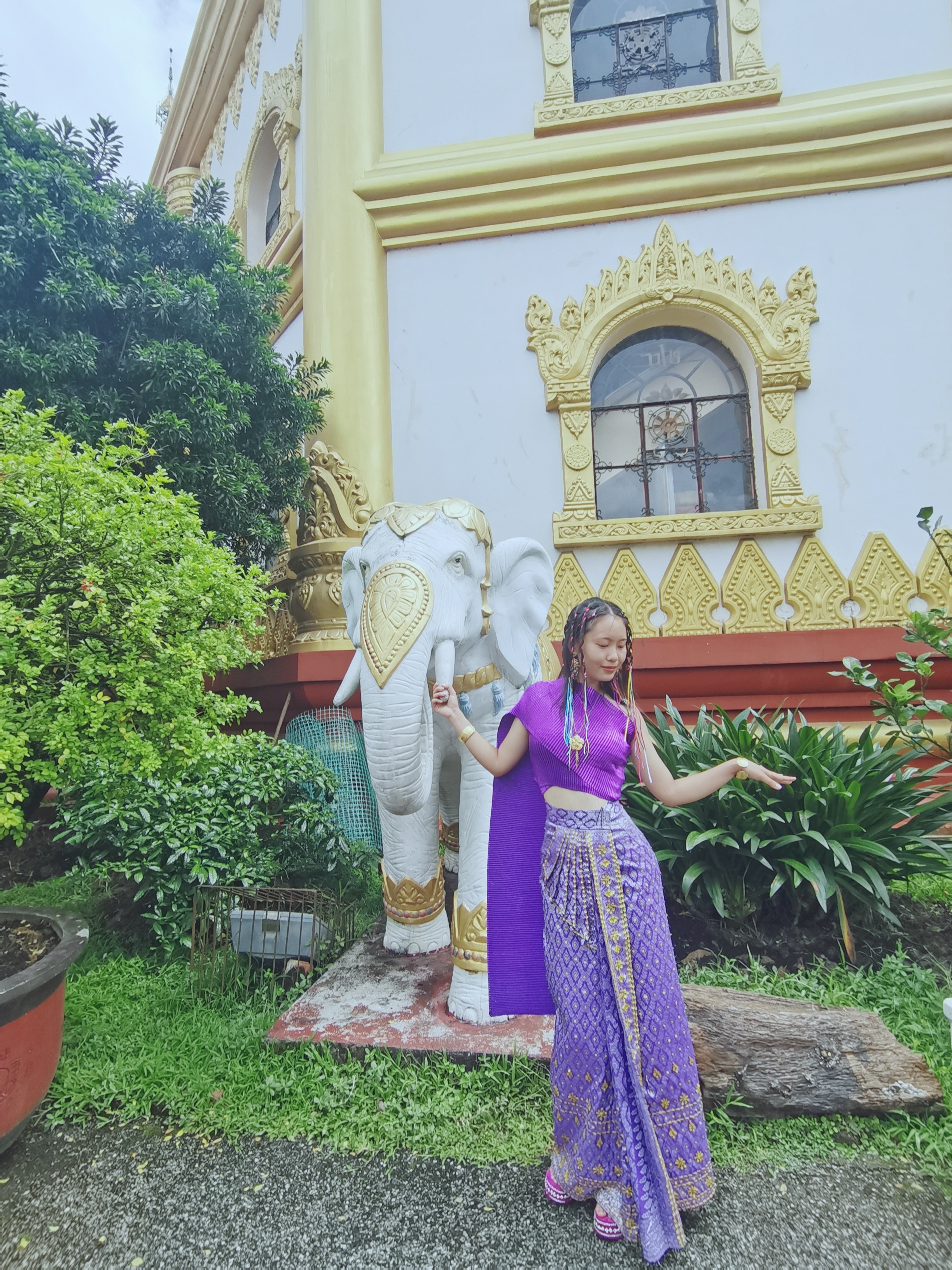 云南芒市金塔银塔自由行攻略