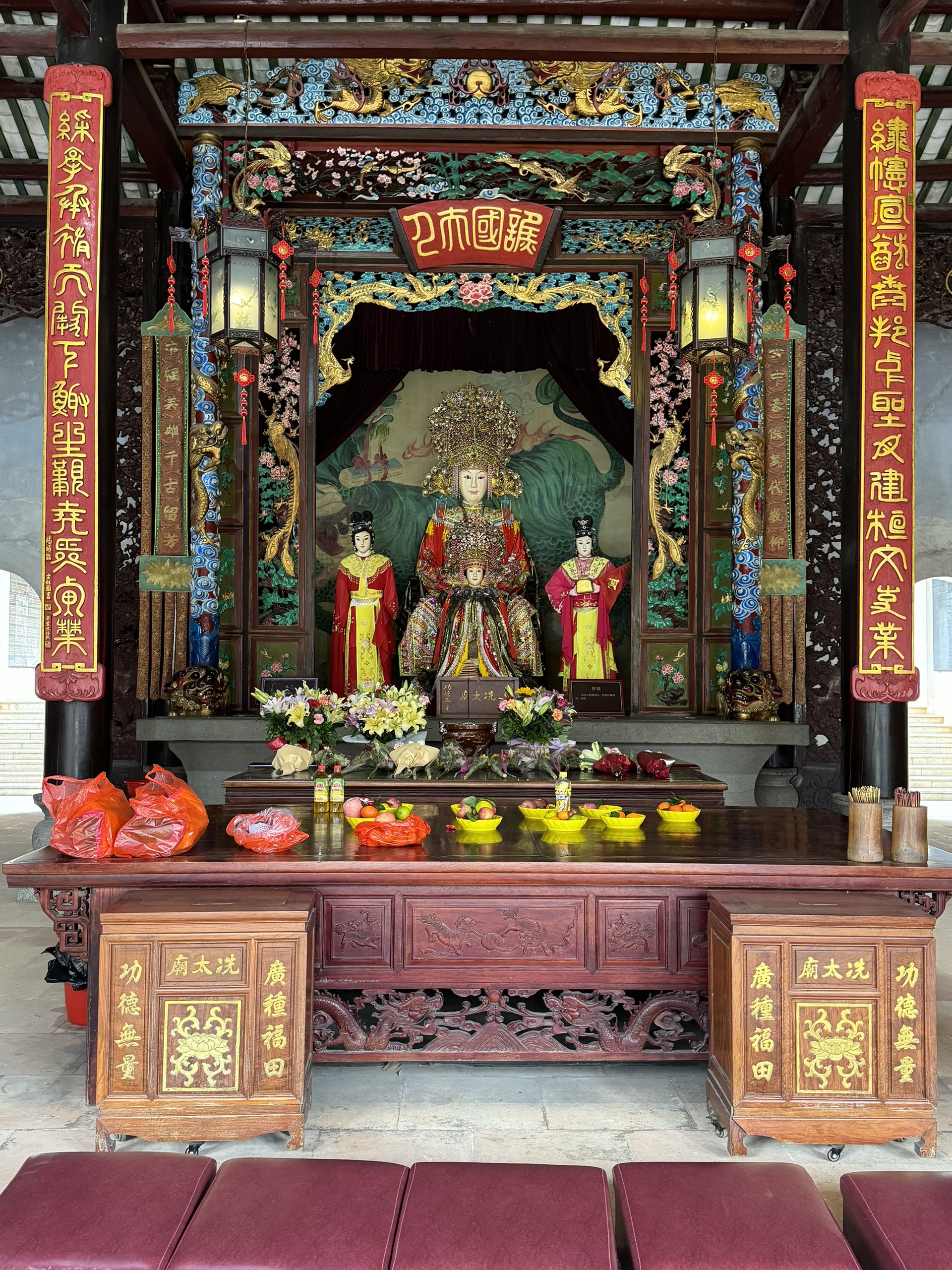 高州冼太庙,始建于隋,最初是由冼夫人的孙子冯盎为纪念她而建的,原庙